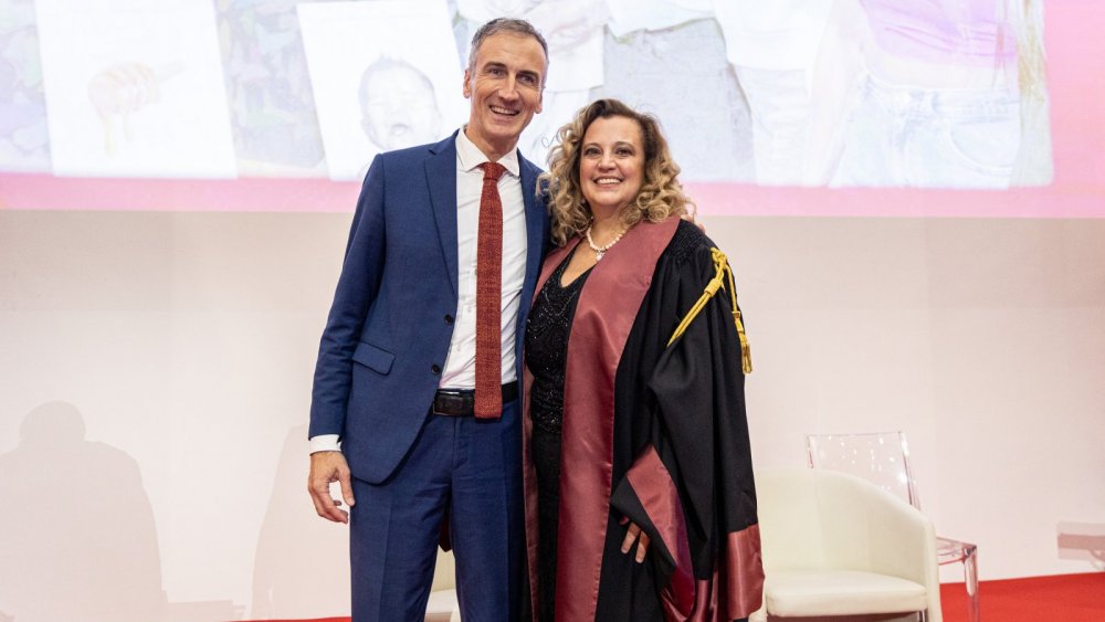 Rector Giovanna Iannantuoni with Alessandro Fermi, Councillor for Universities, Research and Innovation of the Lombardy Region